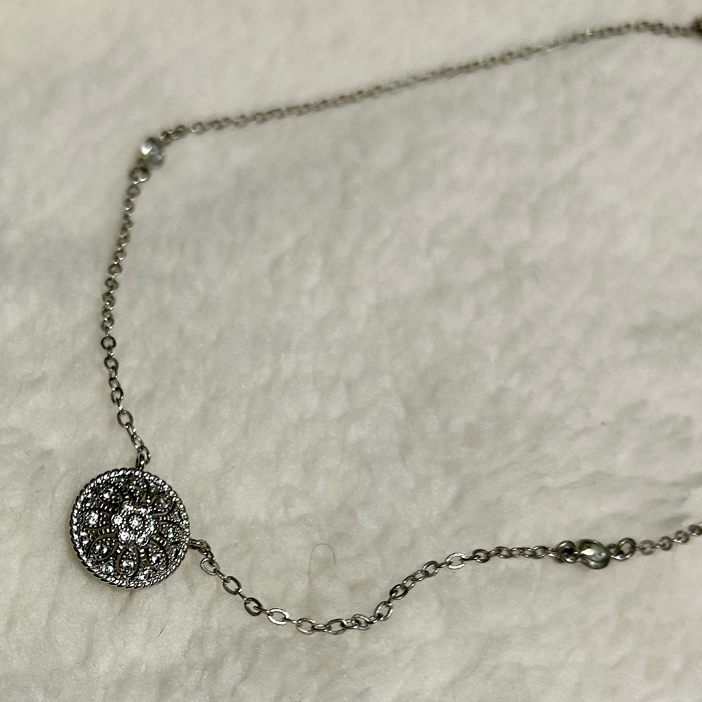 Silver metal necklace